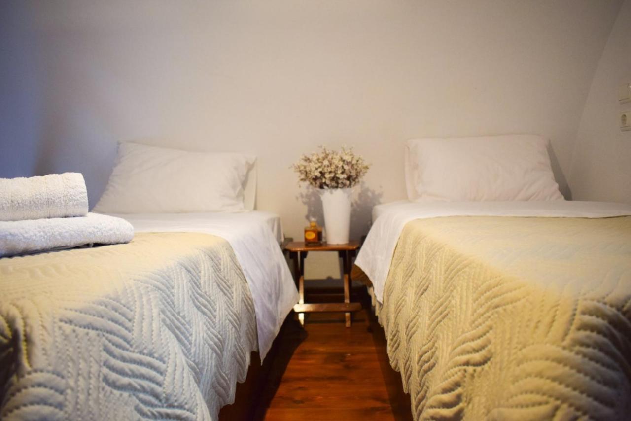 Hébergement de vacances Sunshine House For 9, Cozy Set Up,verandas, Sea View. *