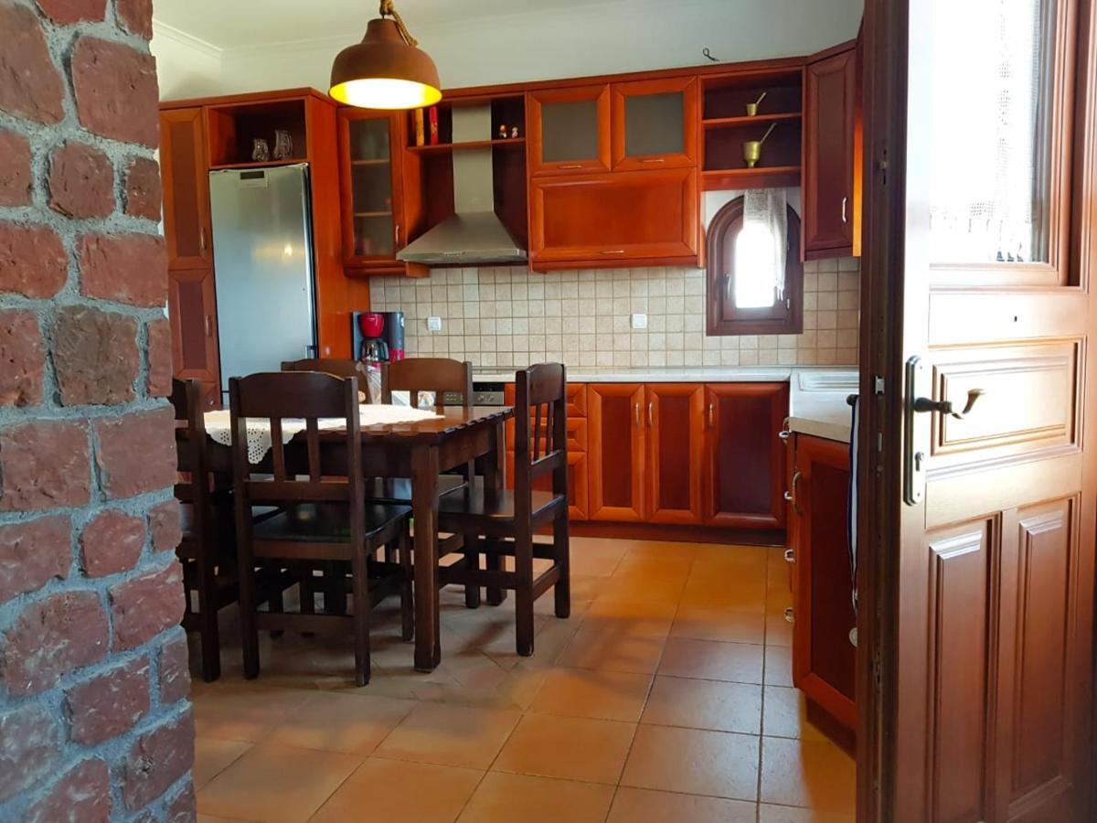 Sunshine House For 9, Cozy Set Up,verandas, Sea View. Hébergement de vacances